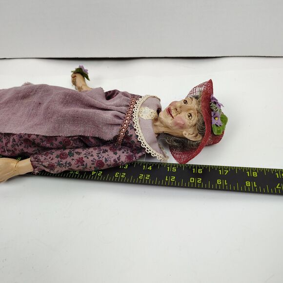 OOAK Dianne Adam Signed Handmade Folk Art Doll – Elder Lady w/ Hat & Flower - Picture 12 of 12